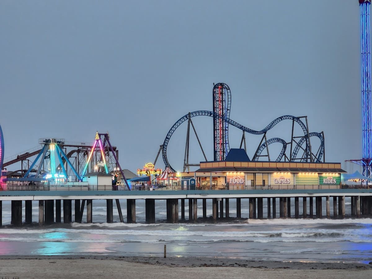 Galveston Pier surf spot