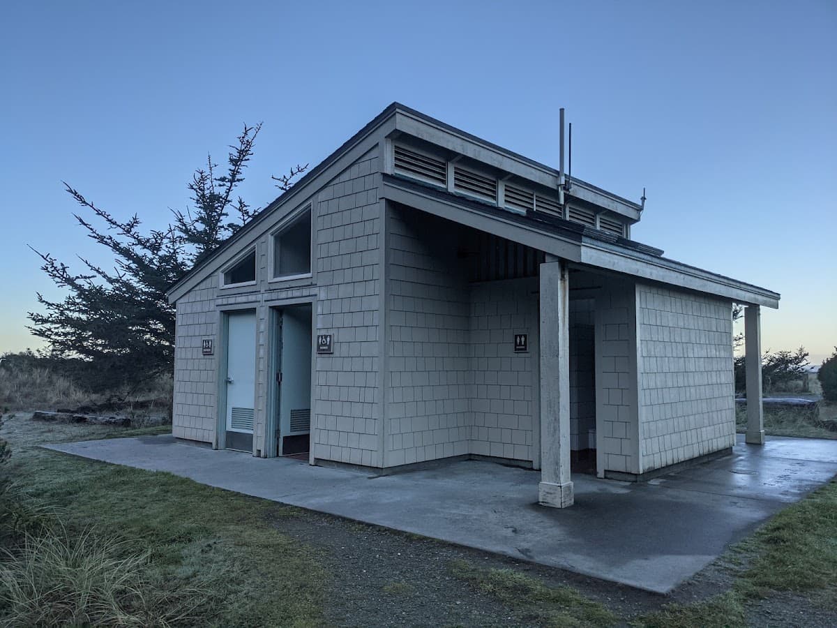 Gold Bluffs Beach surf spot