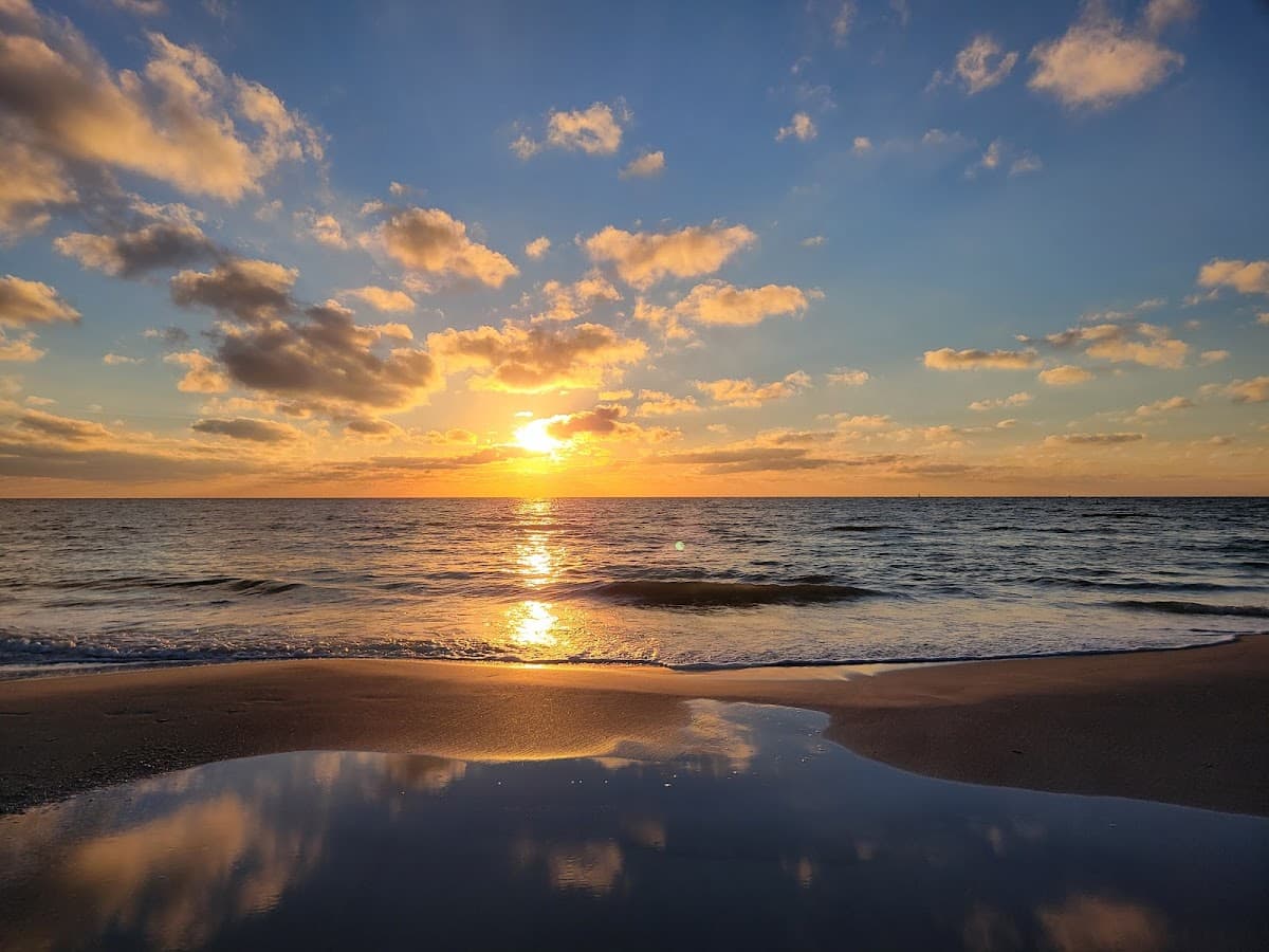 Treasure Island surf spot