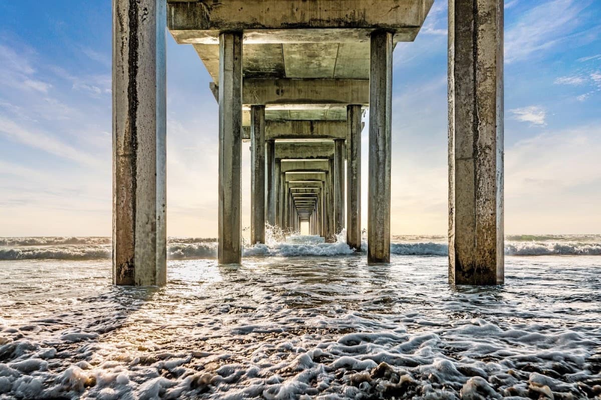 Scripps Pier/La Jolla surf spot